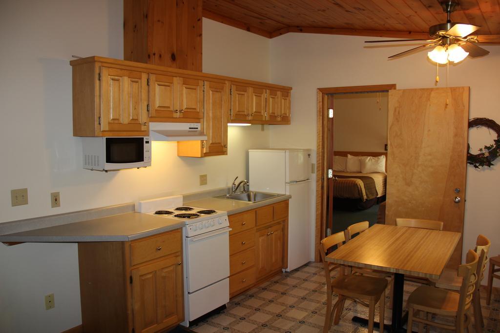 Schroeder Superior Ridge Resort Motel מראה חיצוני תמונה