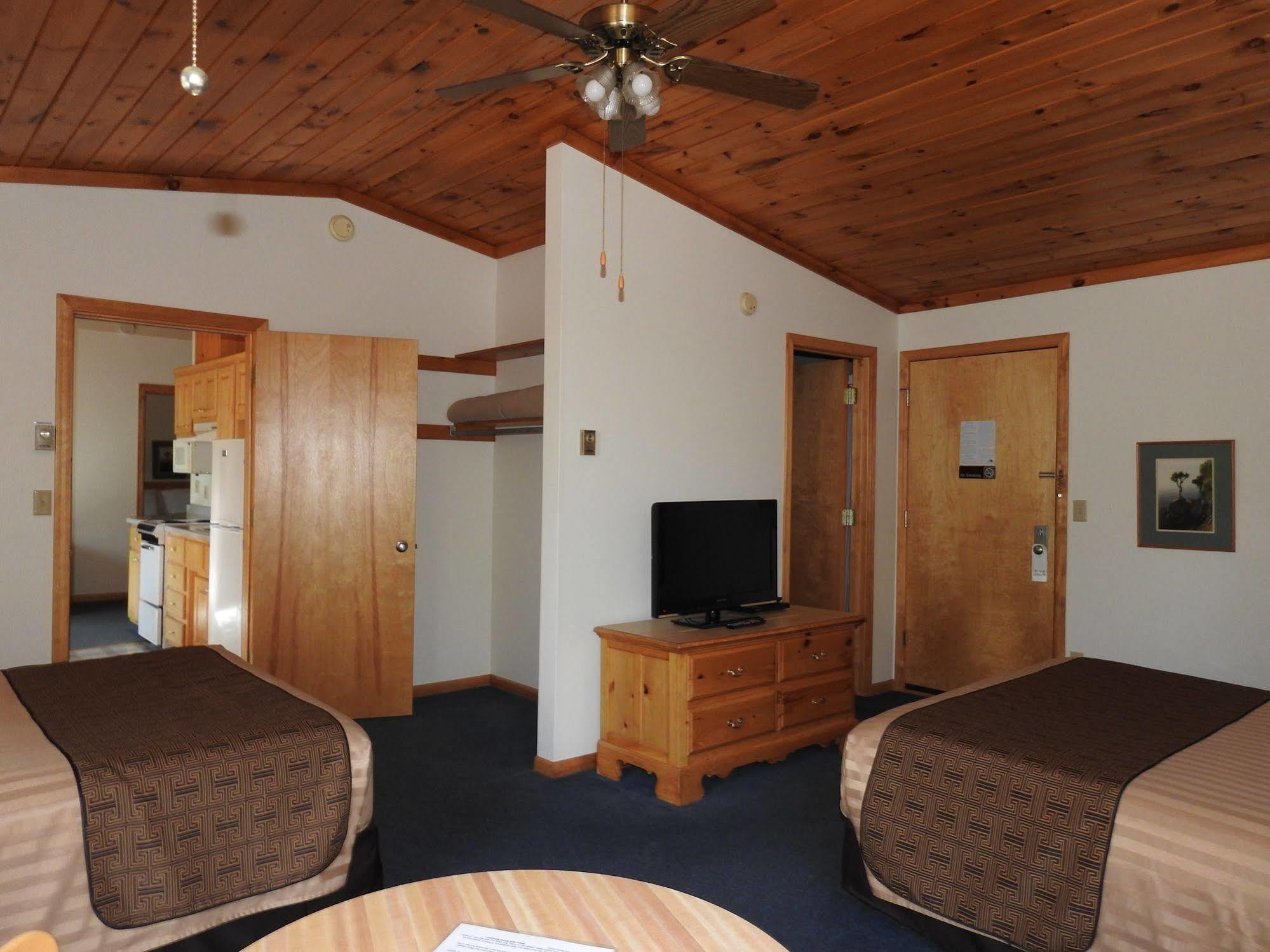 Schroeder Superior Ridge Resort Motel מראה חיצוני תמונה